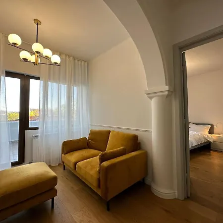 דירה Cozy 2 Bedroom In The Center *