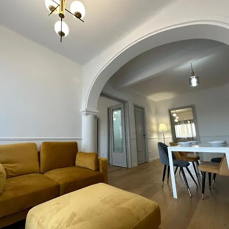Cozy 2 Bedroom In The Center דירה