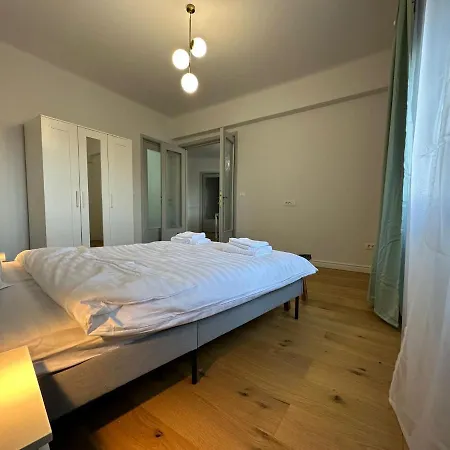 Cozy 2 Bedroom In The Center