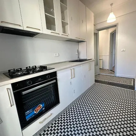 Appartement Cozy 2 Bedroom In The Center *