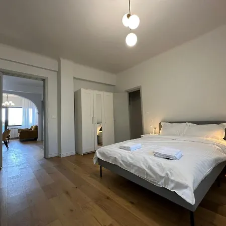 Appartement Cozy 2 Bedroom In The Center