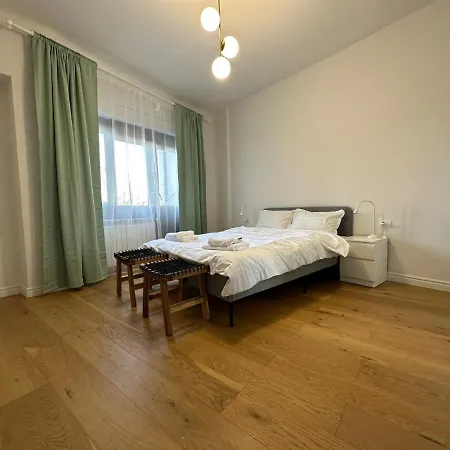 Cozy 2 Bedroom In The Center Boekarest